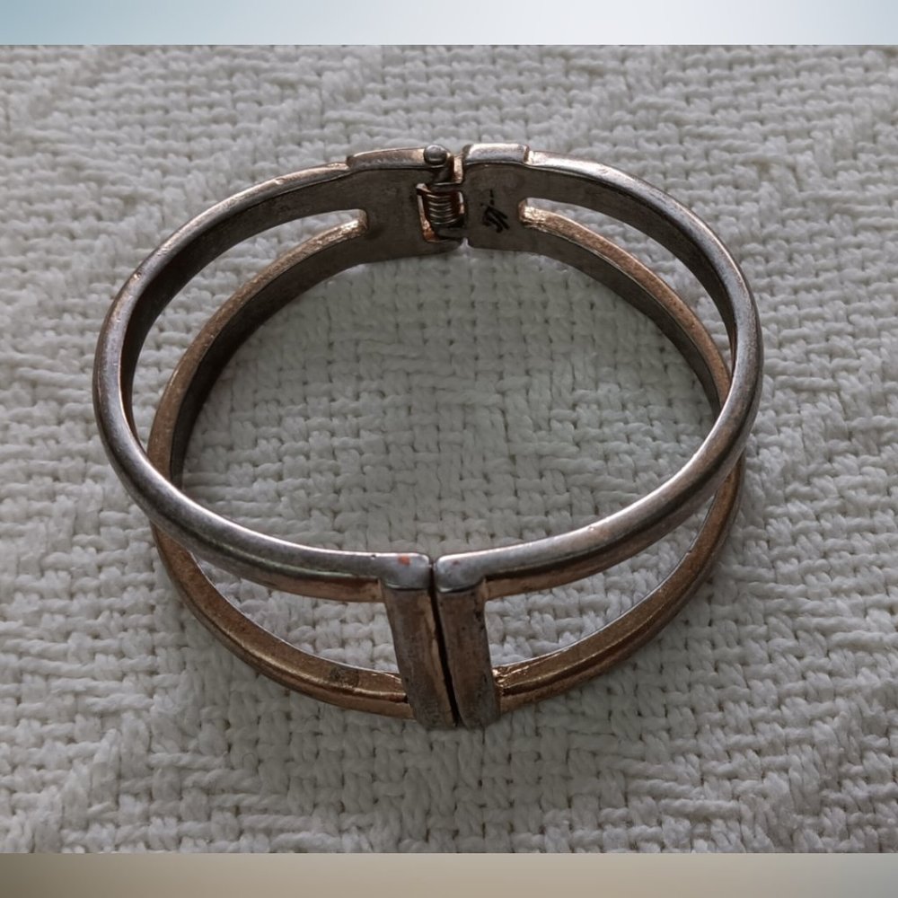 Cuff Bracelet Golden Fashion With Antique Finish